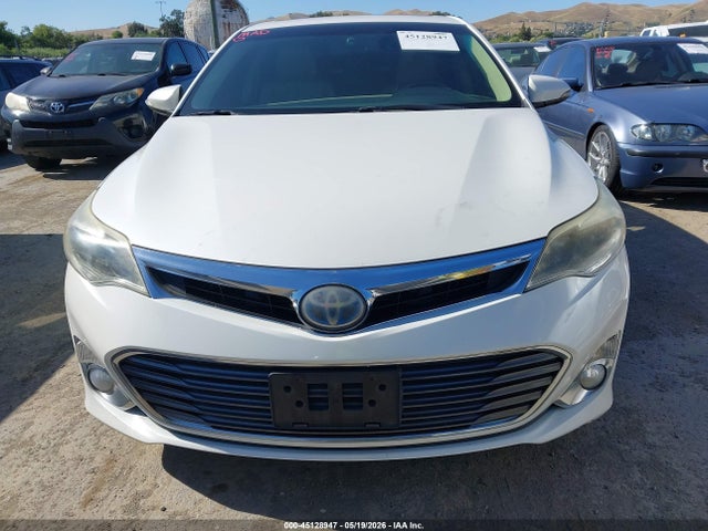 Toyota Avalon Hybrid Limited
