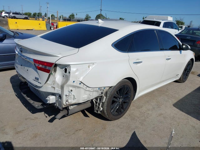 Toyota Avalon Hybrid Limited