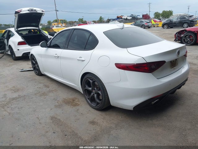 Alfa Romeo Giulia Ti Sport