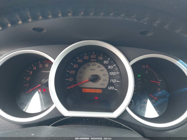 Toyota Tacoma Prerunner V6