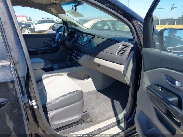Kia Sedona Lx