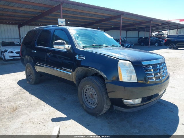 Salvage Cadillac Escalade Image