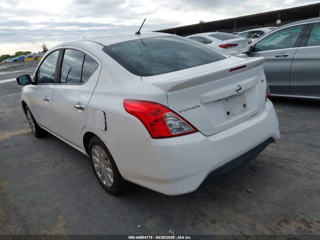 Nissan Versa 1.6 Sv