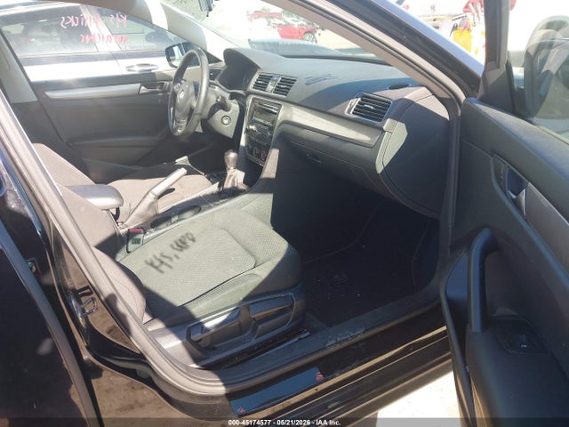 Volkswagen Passat 1.8t S