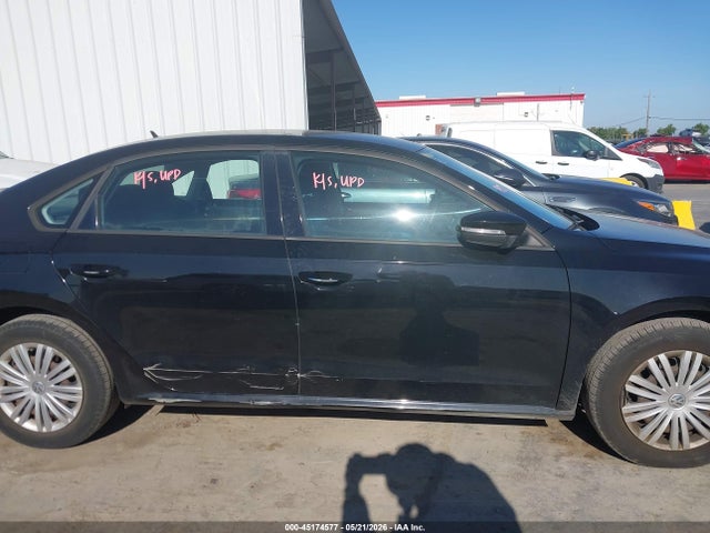 Volkswagen Passat 1.8t S