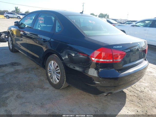 Volkswagen Passat 1.8t S