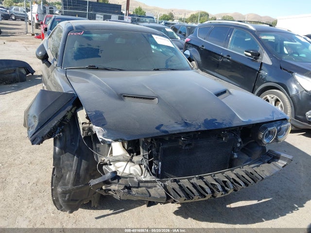 Dodge Challenger Sxt