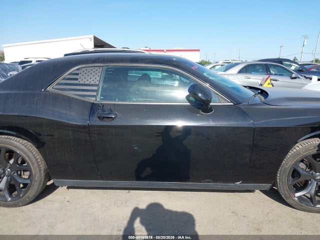 Dodge Challenger Sxt