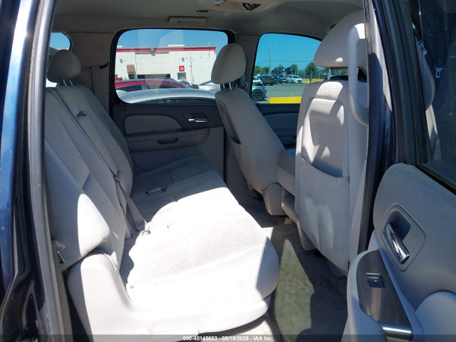 Chevrolet Suburban 2500 Ls