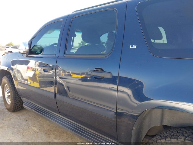 Chevrolet Suburban 2500 Ls