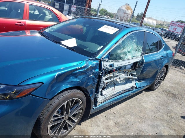 Toyota Camry Xle