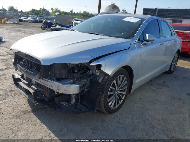 Lincoln MKZ Premiere