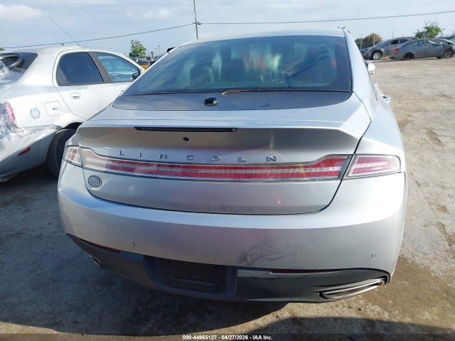 Lincoln MKZ Premiere