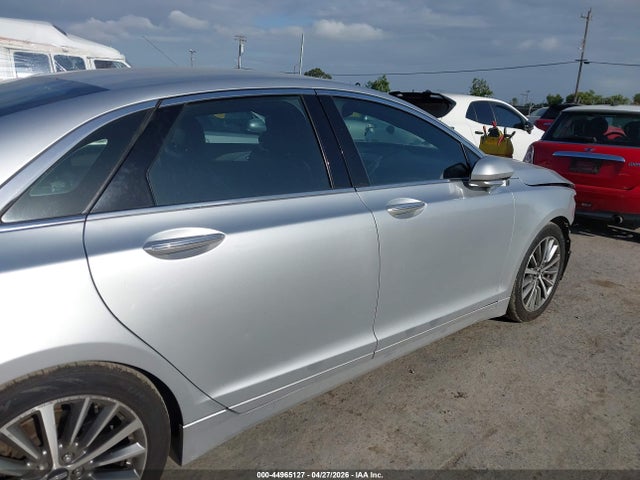 Lincoln MKZ Premiere