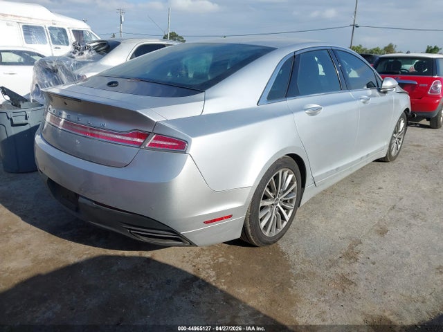 Lincoln MKZ Premiere