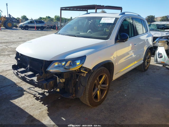 Volkswagen Tiguan 2.0t Sport