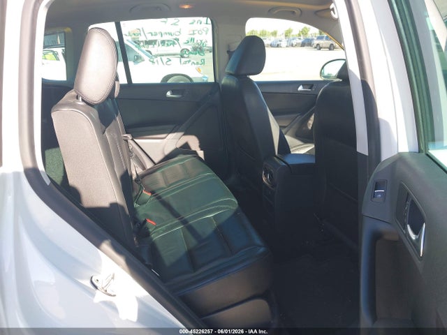 Volkswagen Tiguan 2.0t Sport