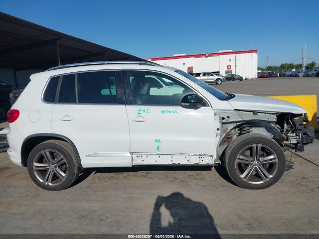 Volkswagen Tiguan 2.0t Sport