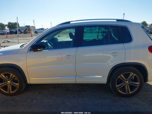 Volkswagen Tiguan 2.0t Sport