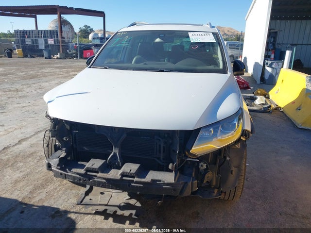 Volkswagen Tiguan 2.0t Sport