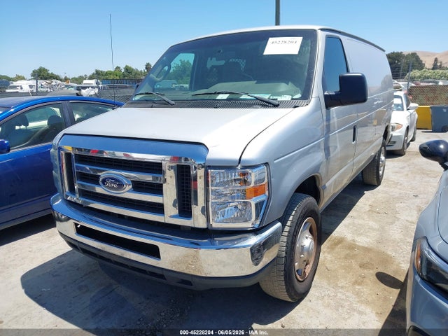 Ford E-350 Commercial