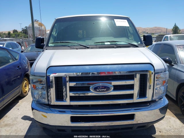 Ford E-350 Commercial