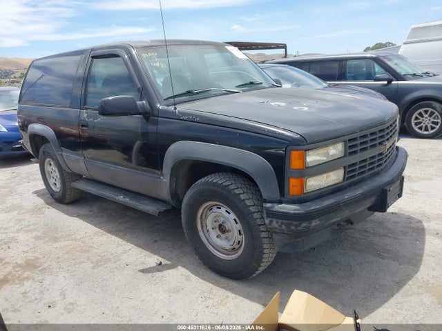 Salvage Chevrolet Blazer Image