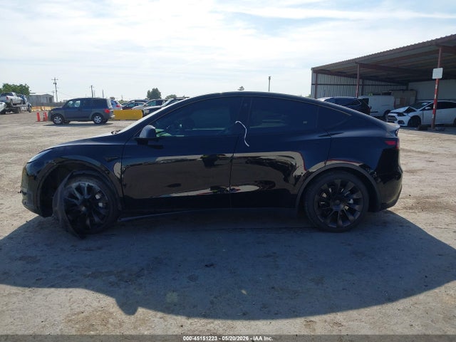 Tesla Model Y Long Range Dual Motor All-wheel Drive