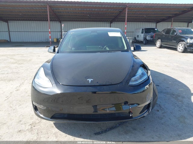 Tesla Model Y Long Range Dual Motor All-wheel Drive