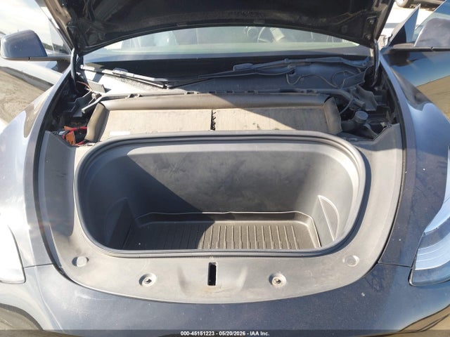 Tesla Model Y Long Range Dual Motor All-wheel Drive