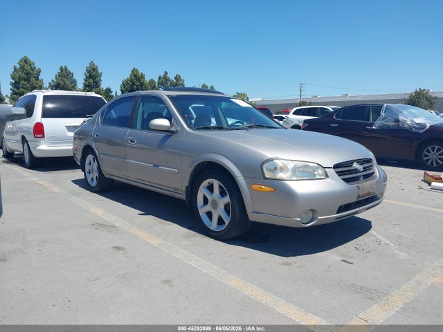 Salvage Nissan Maxima Image