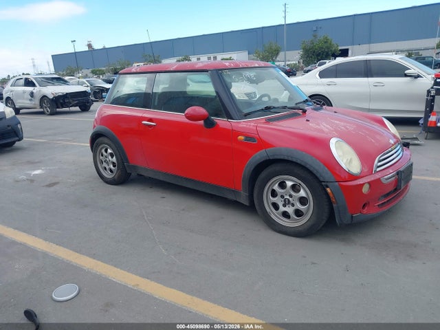 Salvage MINI Cooper Image