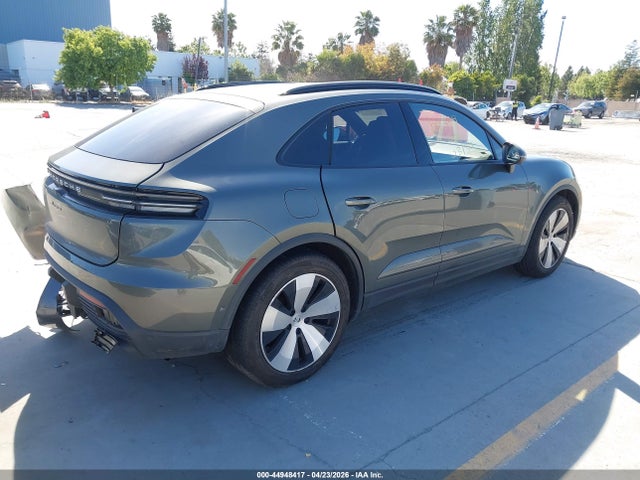Porsche Macan Electric 4