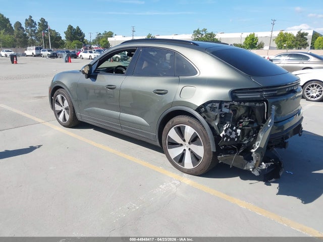 Porsche Macan Electric 4