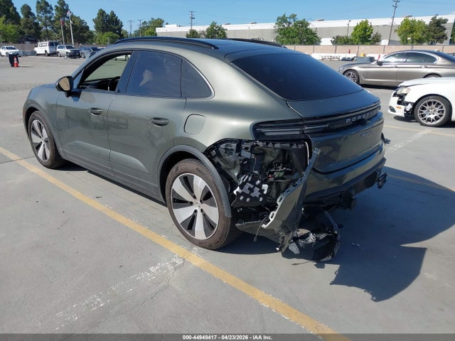 Porsche Macan Electric 4