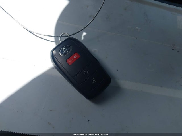 Toyota Prius Le