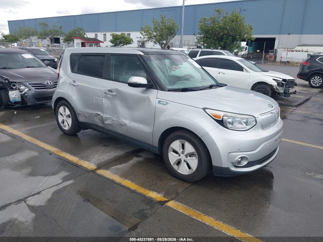 Salvage Kia Soul Image