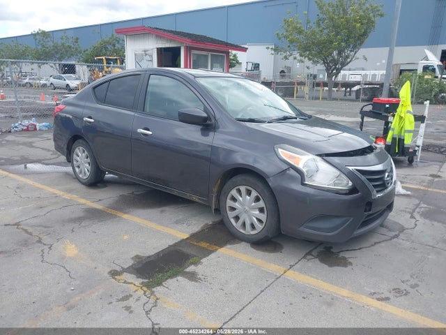 Salvage Nissan Versa Image
