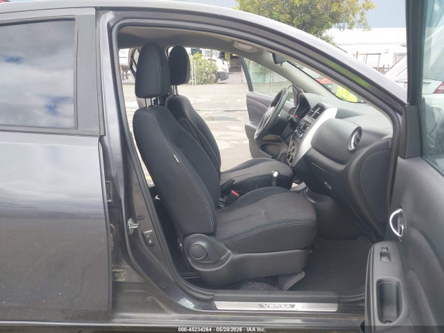 Nissan Versa 1.6 Sv