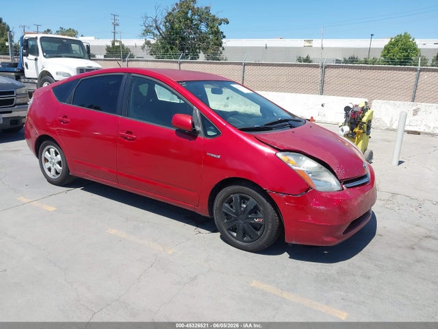 Salvage Toyota Prius Image