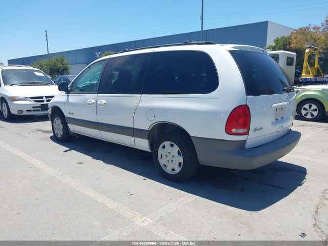 Plymouth Grand Voyager Se