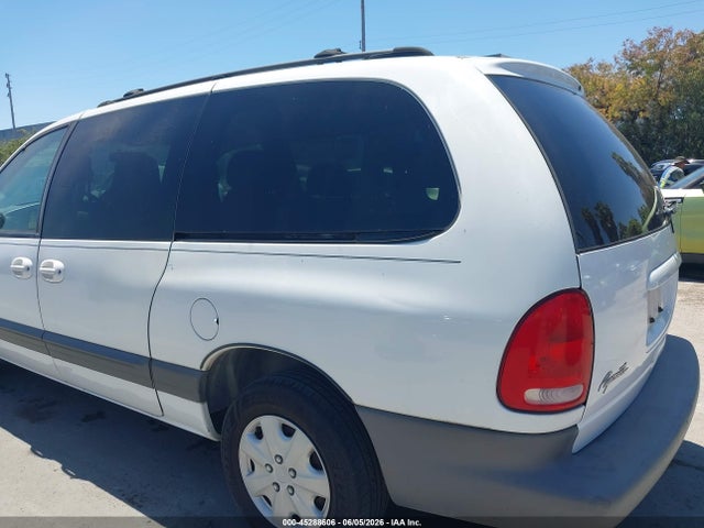 Plymouth Grand Voyager Se