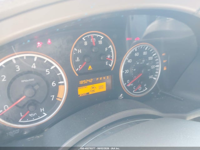Nissan Armada Sv