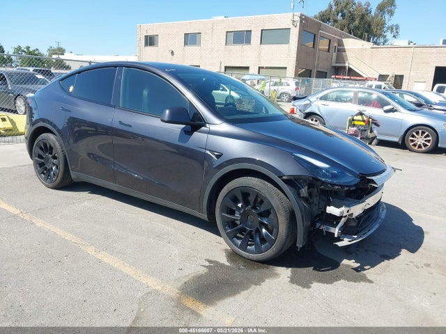 Salvage Tesla Model Y Image