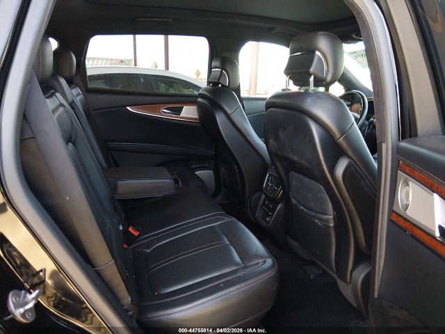 Lincoln MKX Black Label