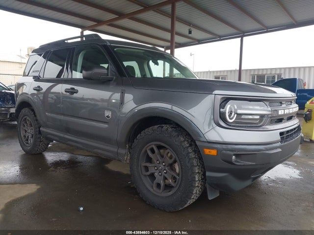 Salvage Ford Bronco Image