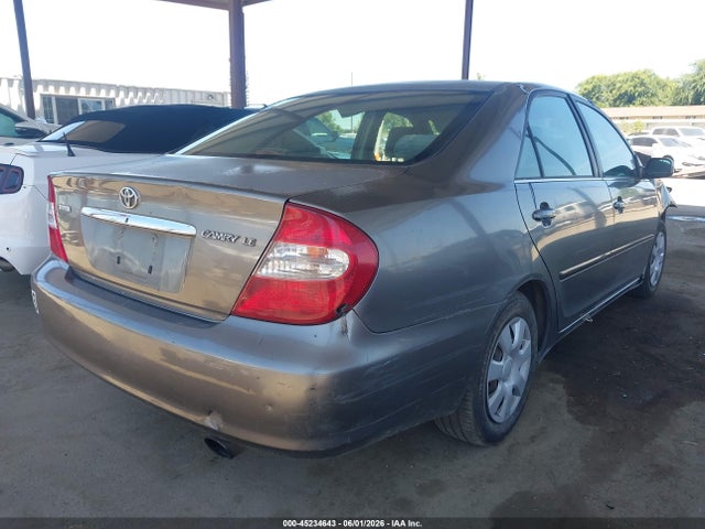 Toyota Camry Le