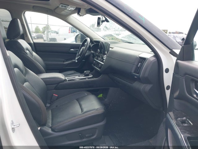 Nissan Pathfinder Sl 2wd