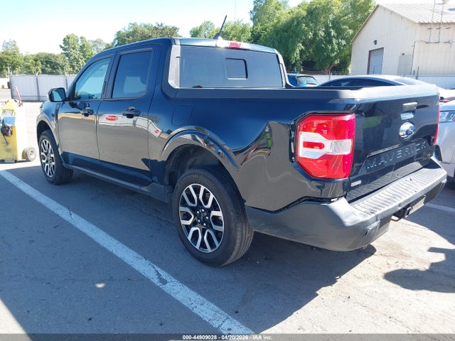 Ford Maverick Lariat