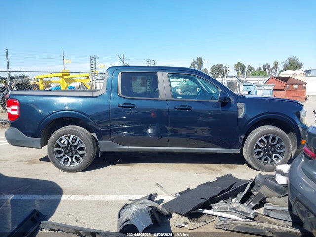 Ford Maverick Lariat